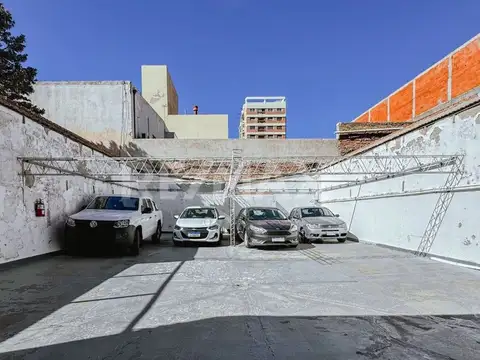 Departamento en Alquiler con 2 cocheras