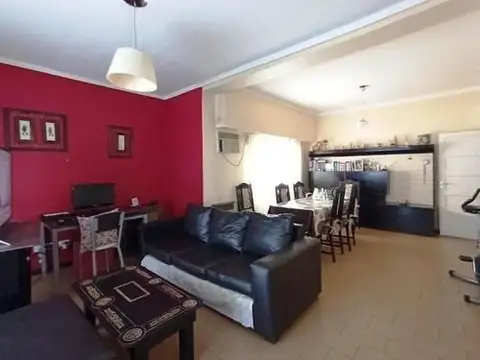 Depto Tipo Casa en Venta de 3 ambientes