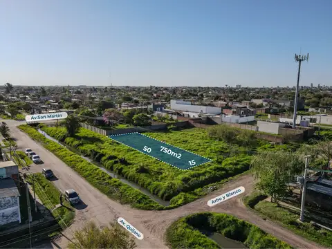 Terreno en esquina de 750 m² a 50 m de Av. San Martín
