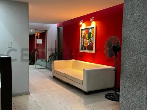 VENTA OFICINA EN BARRIO MONSERRAT MUY CERCA DE AVENIDA 9 DE JULIO