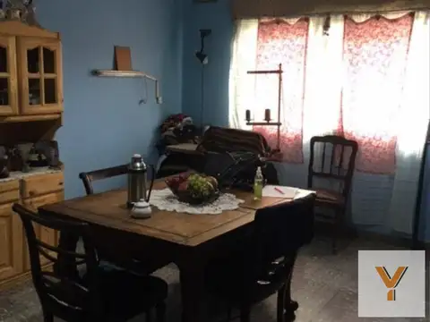Casa en venta - 2 Dormitorios 1 Baño - Mariano Acosta