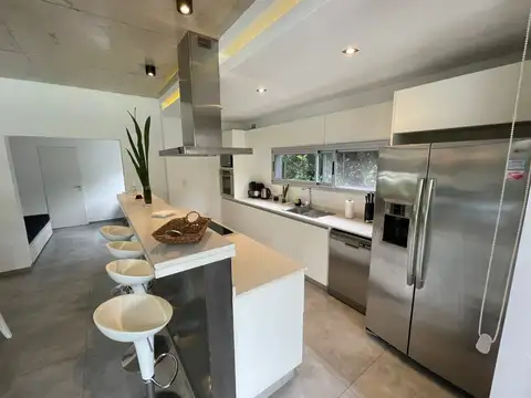 Casa en Alquiler de 3 dormitorios