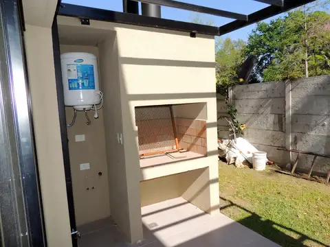 Depto Tipo Casa en Venta con 1 cocheras