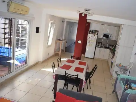 Casa 4 ambientes con 3 baños