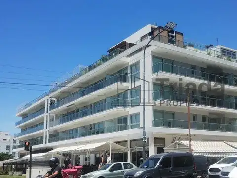 VENTA ESPECTACULAR TRES AMBIENTES  COCHERA FULL AMENITIES EDIFICIO LIN CALEL VILLA URQUIZA