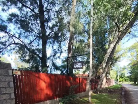 Casa en Venta con 3 cocheras