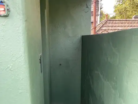 Depto Tipo Casa 6 ambientes con 1 baño