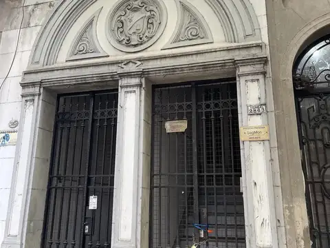 Depto Tipo Casa en Alquiler de 6 ambientes