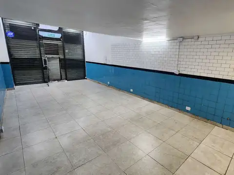 Alquiler Local Apto Todo Destino (NO Gastronómico) Maipú y Av. Córdoba. Centro. Retiro