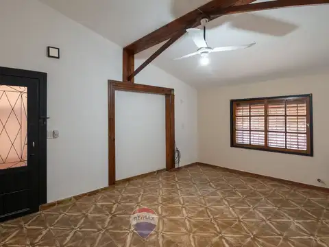 Se vende casa 2 dorm c/ Gas Sta Rosa de Calamchita