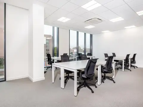 Plaza Building, Distrito Quartier, 320 Presidente Ramon Castillo Av