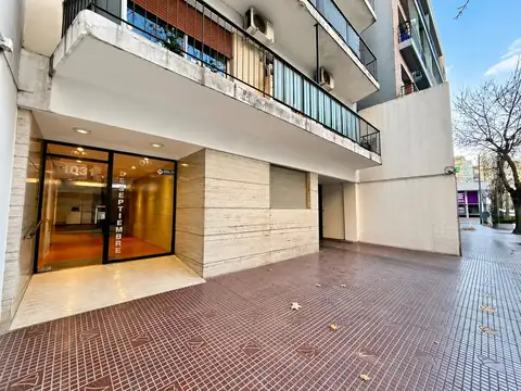 Avenida Perón 1000, Piso 1