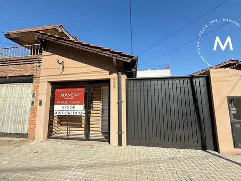 APTO CRÉDITO - PH en venta de 2 ambientes con patio y cochera - Villa Ballester