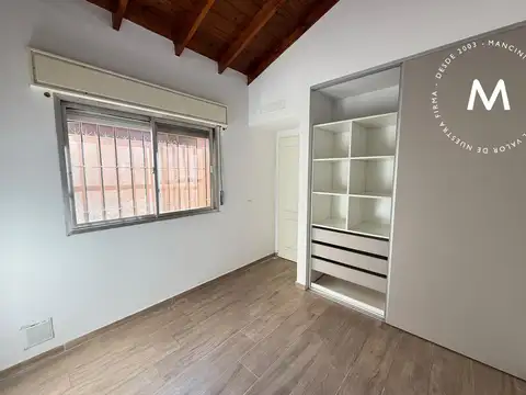 Depto Tipo Casa en Venta con 1 cocheras