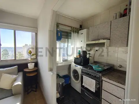 VENTA DEPARTAMENTO 3 AMBIENTES PISO ALTO Y LUMINOSO 