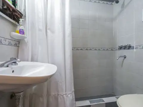 Depto Tipo Casa 3 ambientes con 2 baños