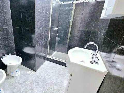 Depto Tipo Casa en Venta en Ramos Mejia, USD 95.000