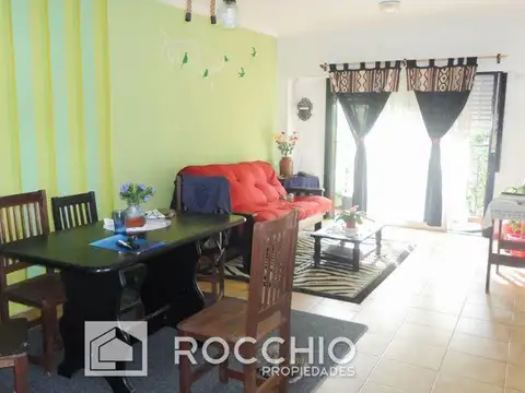 Depto Tipo Casa en Venta de 4 ambientes