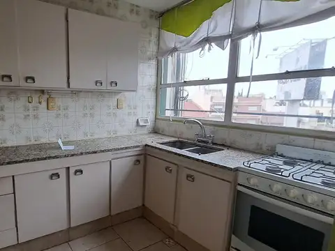 Departamento en Alquiler en Haedo, $ 800.000