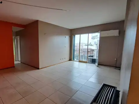 GRAN DEPARTAMENTO ZONA MAKRO - HAEDO. VENTA