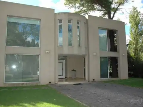 Casa Venta Olivos Golf Club Lote de 1300 m2  - Malvinas Argentinas