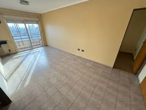AV. HIPOLITO YRIGOYEN 4800, Piso 8