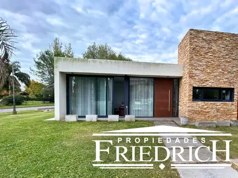 Casa en Venta - CLUB DE CAMPO EL NACIONAL