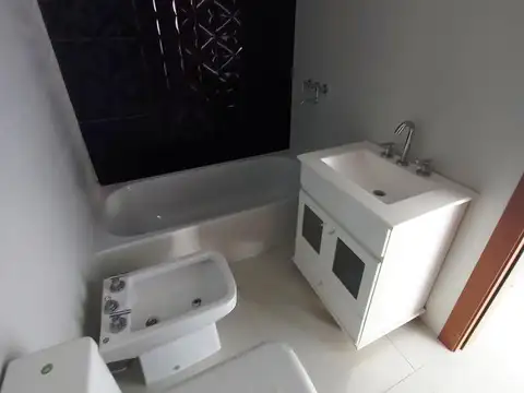 ALQUILER - DEPTO 1 AMB DIVISIBLE - V. LUZURIAGA