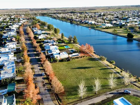 Avenida del lago
