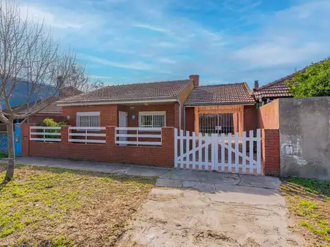 VENTA CASA 3 AMBIENTES PARQUE CAMET APTO CREDITO