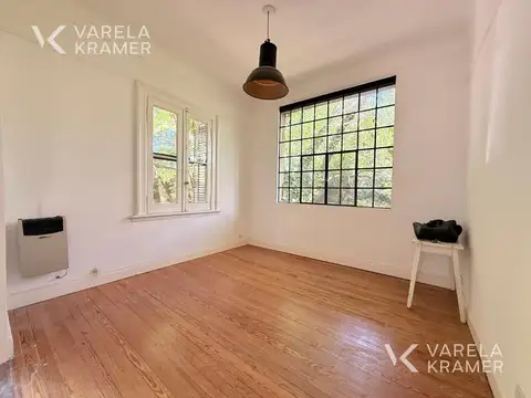 Casa en Alquiler con 1 cochera