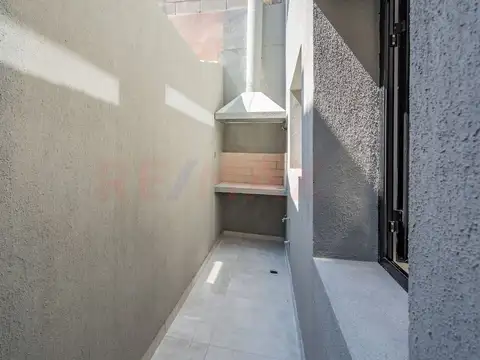 Depto Tipo Casa 4 ambientes con 2 baños