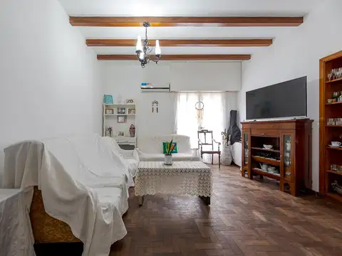 VENTA OPORTUNIDAD 3 CASAS SOBRE UN TERRENO EN ROSARIO
