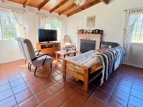 Hermosa Casa en barrio parque el Zorzal.