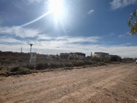 Terreno en Venta en Mari Menuco, USD 16.000