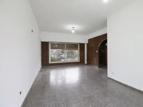 Casa en Venta en Castelar, USD 150.000