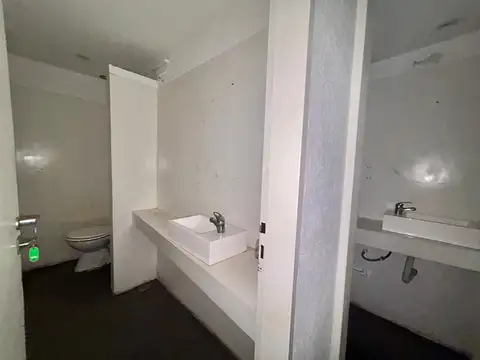 Avenida Lisandro De La Torre 200