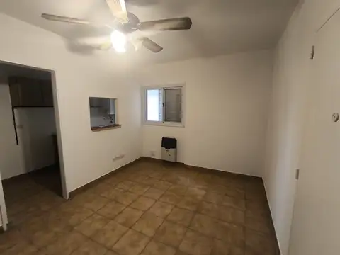 Alquiler de departamento dos ambientes en Wilde Centro