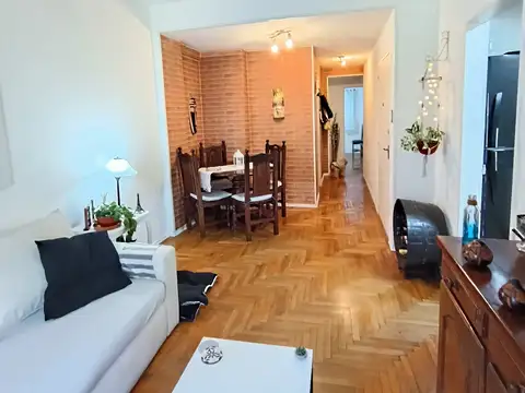 EXCELENTE DEPTO DE 3 AMB. DE FRENTE CON BALCON EN LA CALLE DEAN FUNES AL 300, BALVANERA