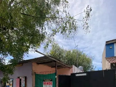 CASA EN VENTA de 4 ambientes en PRESIDENTE DERQUI