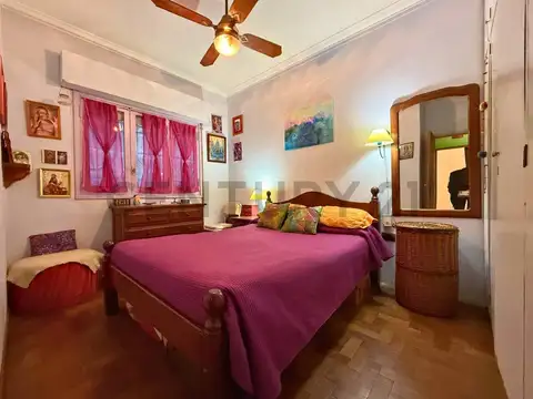 Corrientes 2200, Piso 1