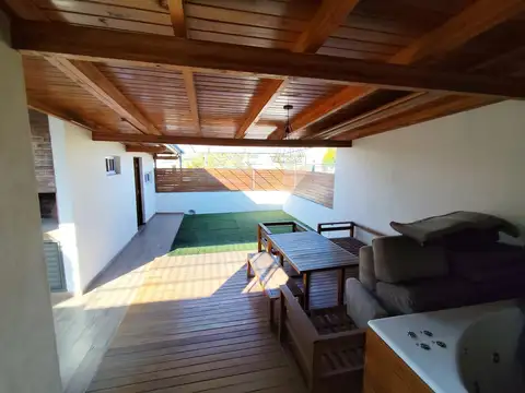 Departamento 4 ambientes con 2 baños