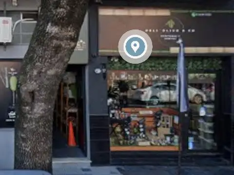 Local comercial con oficinas y deposito 216m2 cubiertos