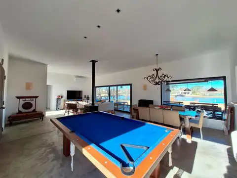 Venta casa 4 ambientes en Fincas de San Vicente Chacras