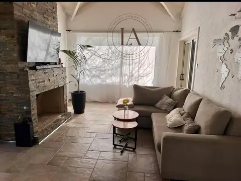 Casa en Alquiler en Campos De Álvarez, USD 2.500