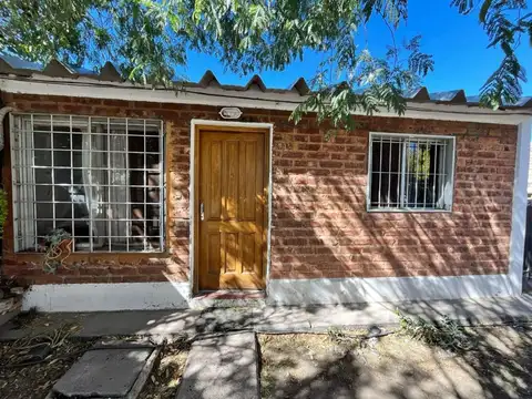 Casa en Venta en General Roca, USD 58.000
