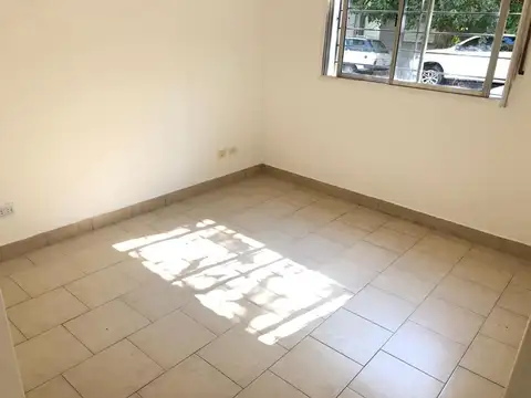 Departamento en Alquiler en Villa Pueyrredon, $ 600.000
