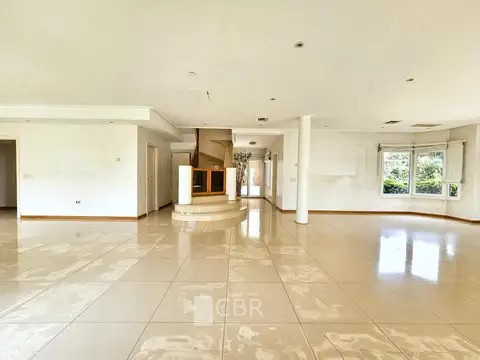 Casa 7 ambientes con 6 baños