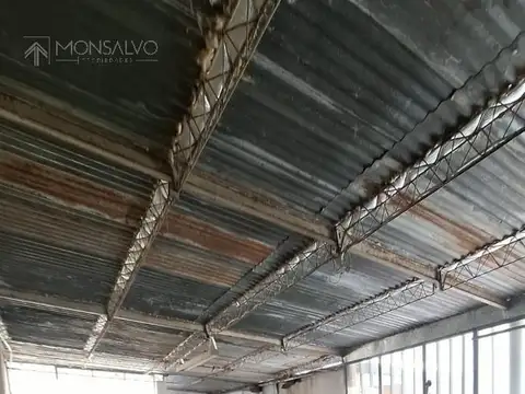 Galpon en Alquiler 34  mts Fondo