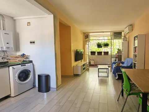 Impecable 3 Amb. Reciclado a Nuevo con Balcón • Súper Luminoso – Apto Crédito